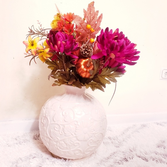 Vintage Ceramic Flower Pot Vase for Indoor/Outdoor - Picture 6 of 8